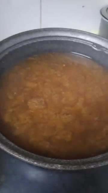 손질한 꽃게를 넣고 20분간 찐다. — 꽃게찜 만들기
