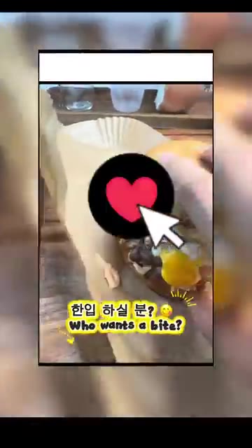 구워진 햄버거 번 안쪽에 마요네즈를 바르고 치즈를 올린 후, 패티… — 옛날 햄버거 스타일 & 치즈버거 레시피