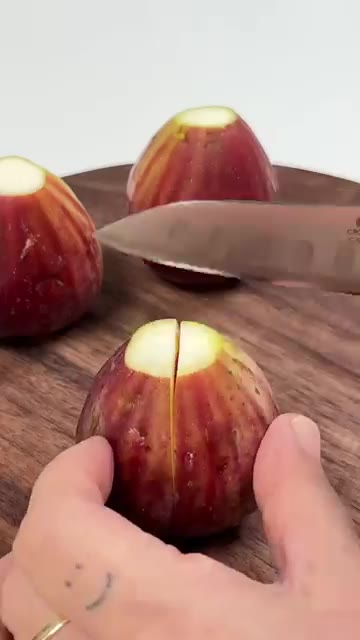무화과에 칼집을 내주세요. — 무화과 크림치즈 얼그레이 디저트 레시피