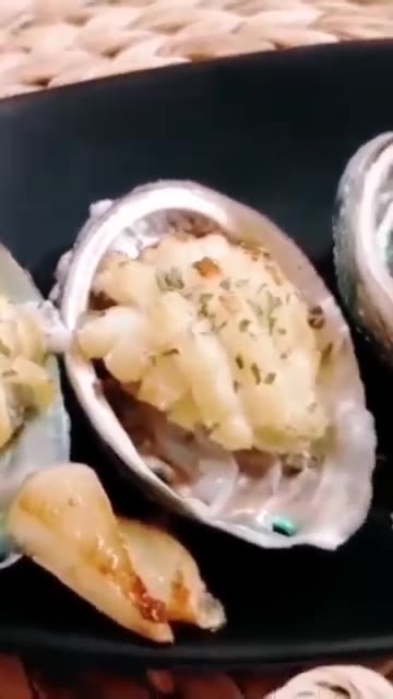 전복 버터구이 완성. 햇살머금은집 구독과 좋아요 부탁드려요. — 전복 버터구이 레시피