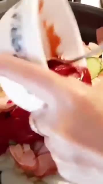 스파게티 소스 1컵을 붓고 치즈 1컵을 올려주세요. 뚜껑을 닫고 3… — 프라이팬 떠먹는 떡국떡피자 만들기