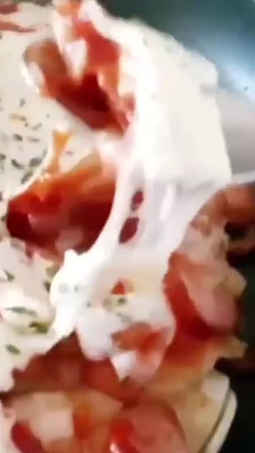 떠먹는 떡국떡 피자 완성입니다. — 프라이팬 떠먹는 떡국떡피자 만들기