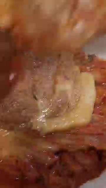 중간중간 눌어붙지 않도록 살살 저어준다. — 돼지목살 김치찜 레시피