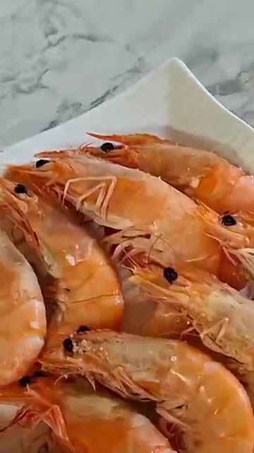 뚜껑을 닫고 2분 더 익혀줍니다. 대하구이 완성 — 소금 대하구이 레시피 냄비 흰다리새우 굽는법 시간
