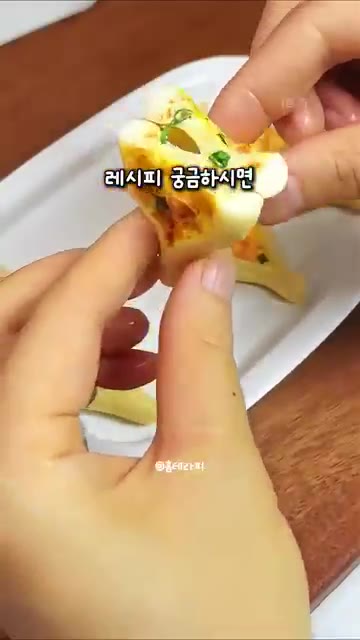 아이가 밥보다 더 잘 먹는 간식입니다. — 아이가 계속 달라고 조르는 짭조름 고소한 소시지 밥전 레시피