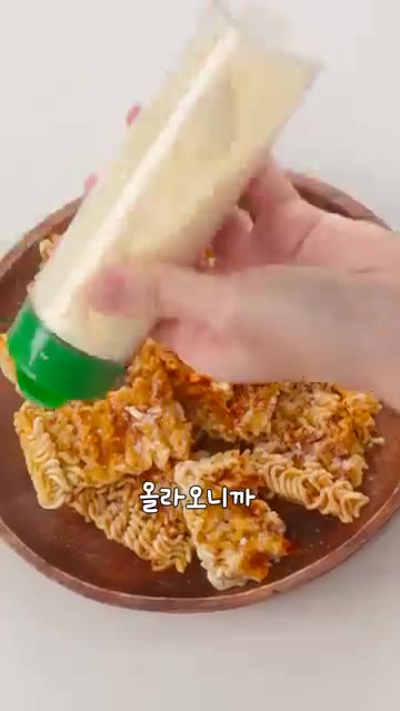 한 입 먹으면 맥주가 바로 생각나는 맛이다. — 맥주안주 1등 업그레이드 라면땅🥨