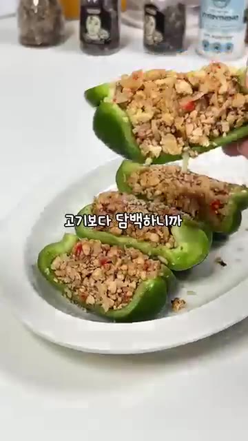 반으로 잘라 완성한다. — 성시경 피망쌈, 다이어트 중이라면?