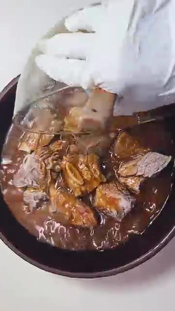 무 300g, 양파 1개, 당근 1개를 먹기 좋게 썰고, 무와 당근… — 갈비찜에 절대로 물 넣지 마세요!