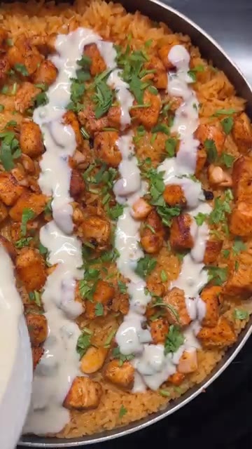 크리미 소스를 뿌리고 간 트러플 고다 치즈를 올린다. — Salmon, Cheese & Rice Tacos?! A Disrespectfully Good Fusion