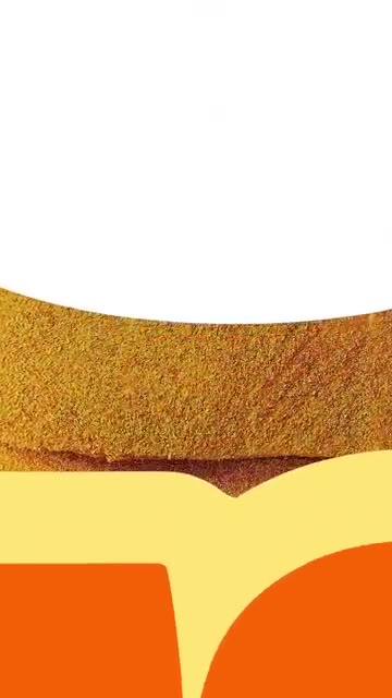 연어에 소금과 후추로 간을 하고 올리브 오일을 두른 팬에 올린다. — How to Cook Salmon _ Coming soon _ 연어굽기와 크림 파스타_ Ep.20