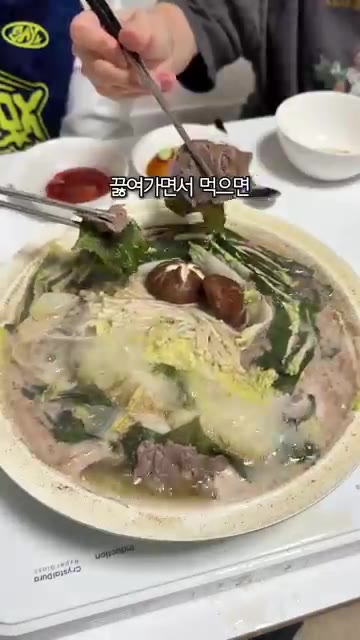 바글바글 끓여가며 맛있게 즐긴다. — 손님 대접 필승 메뉴! 비주얼 최고 밀푀유나베 레시피