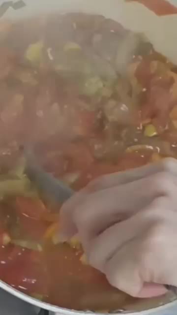 간장 4큰술과 다시다 1큰술을 넣고 20분간 끓인다. — 2주 만에 3kg 감량! 토마토 오이 파프리카 볶음