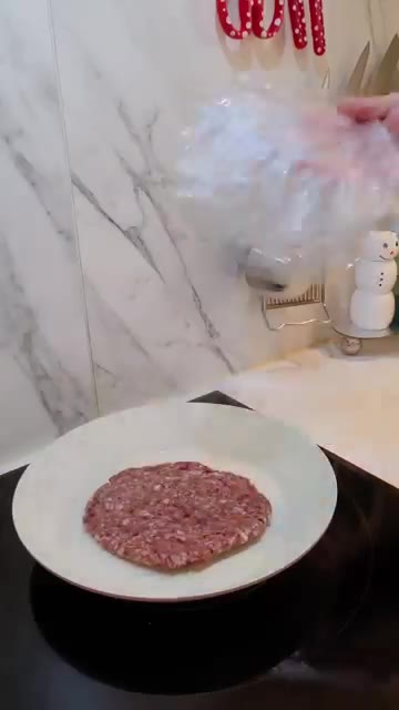 에어프라이어나 그릴에 치아바타를 넣고 노릇하게 구워준다. — 가족 피크닉용 불고기 치아바타 샌드위치