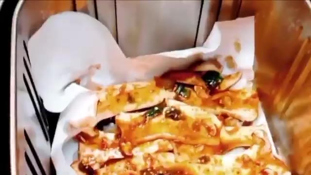 에어프라이어에 넣고 180도에서 12분간 조리한다. — 에어프라이어 양념 새송이버섯구이 만들기