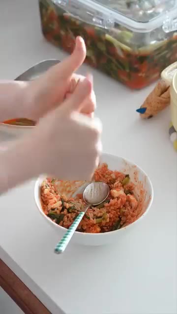 일주일 후부터 가장 맛있게 드실 수 있습니다. 열무는 5cm 길이로… — 열무 물김치 레시피
