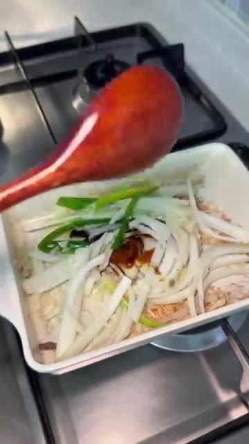 간장 1큰술, 굴소스 1큰술, 설탕 1/2큰술을 넣고 섞어 소스를… — 간장 버터 부채살 덮밥