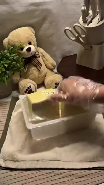 손질한 청양고추를 지퍼백에 소분한다. — 대용량 야채 소분 레시피