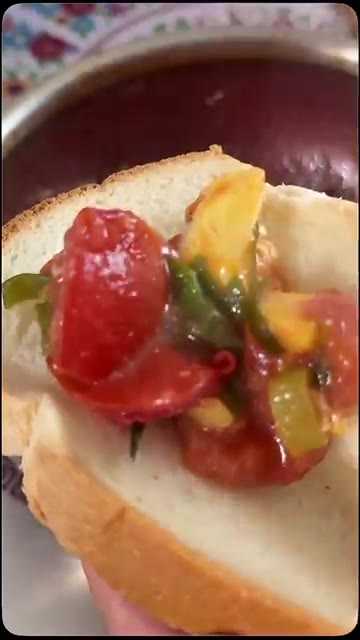 빵 위에 올려 먹으면 더욱 맛있습니다. — 감칠맛 폭발 토마토 계란 볶음