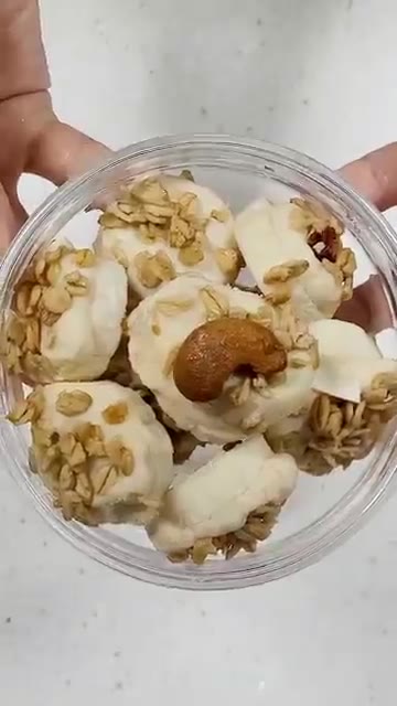 냉동실에 넣고 잠시 얼린 후 맛있게 드세요. — 죄책감 없이 먹는 초간단 다이어트 아이스크림 레시피