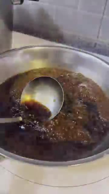 중약불로 1시간 동안 끓인다. — 중국식 갈비찜 레시피